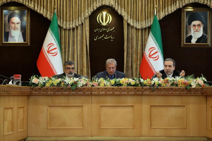 Ο Ιρανός ΥΠΕΞ καλεί τον Τραμπ να απορρίψει τους πολεμοχαρείς συμβούλους του 