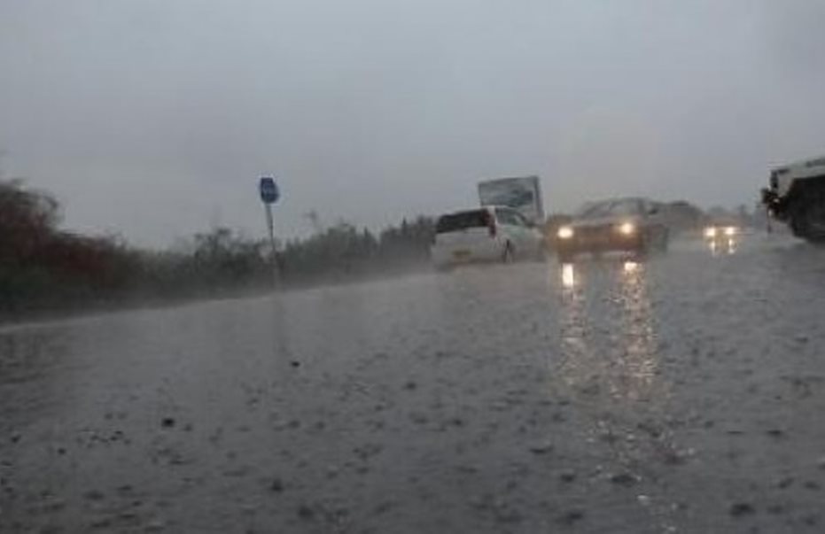 ΚΥΠΡΟΣ: «Έβρεξε προβλήματα» στο οδικό δίκτυο- Ενημερώνει για επικίνδυνους δρόμους η Αστυνομία