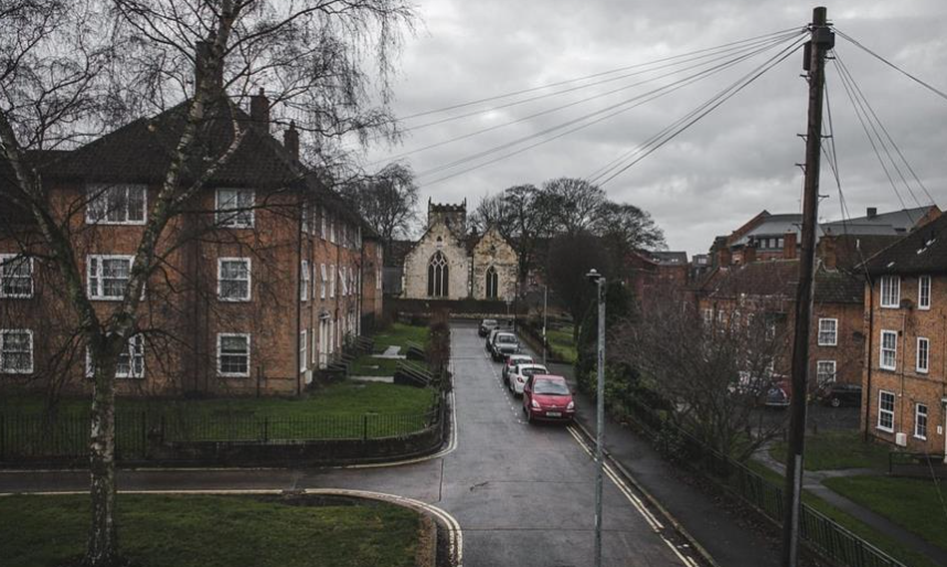 Απίστευτη απάτη: Του πήραν το σπίτι και χρειάστηκε 3 χρόνια και 173.000 ευρώ για να αποδείξει ότι είναι... ζωντανός