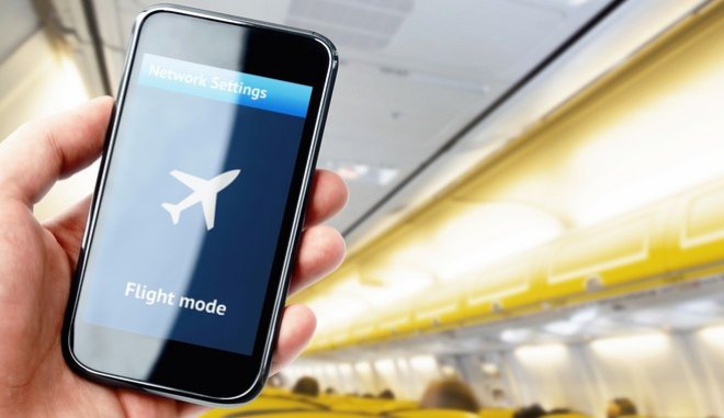 Τι θα συμβεί αν δεν κλείσεις το κινητό σου κατά την διάρκεια πτήσης;