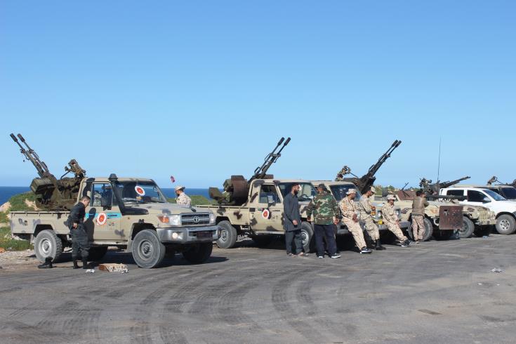 Λιβύη: Οι δυνάμεις του Χάφταρ λένε ότι πλησιάζουν στην Τρίπολη