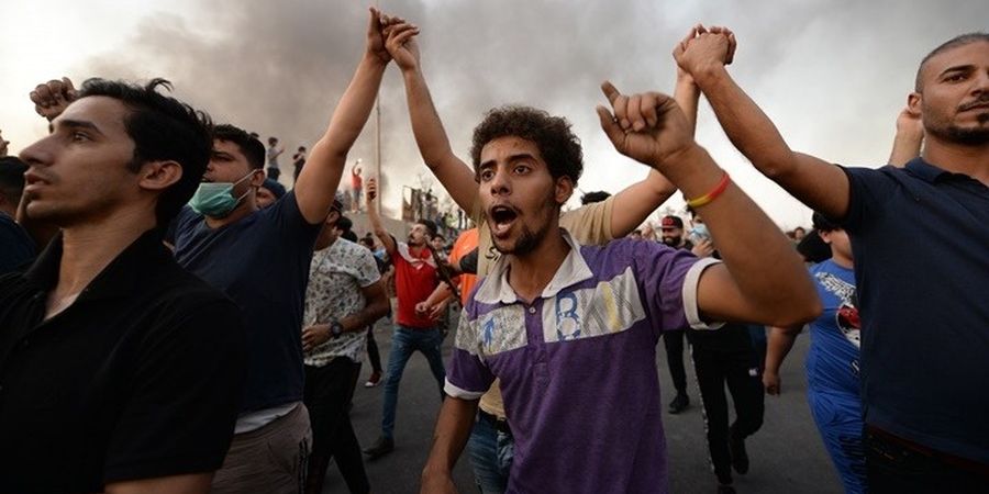 Ιράκ: Πραγματικές σφαίρες και δακρυγόνα εναντίον διαδηλωτών στη Βασόρα
