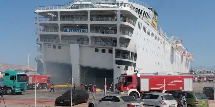 Έσβησε η φωτιά που ξέσπασε στο γκαράζ του πλοίου «Ελευθέριος Βενιζέλος»