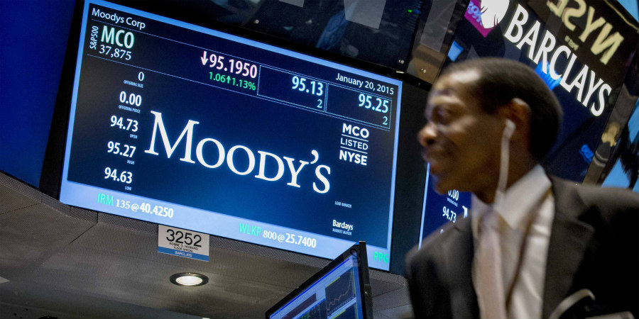 Ο Moody's αναβάθμισε την Κύπρο μια βαθμίδα κάτω από την επενδυτική κατηγορία
