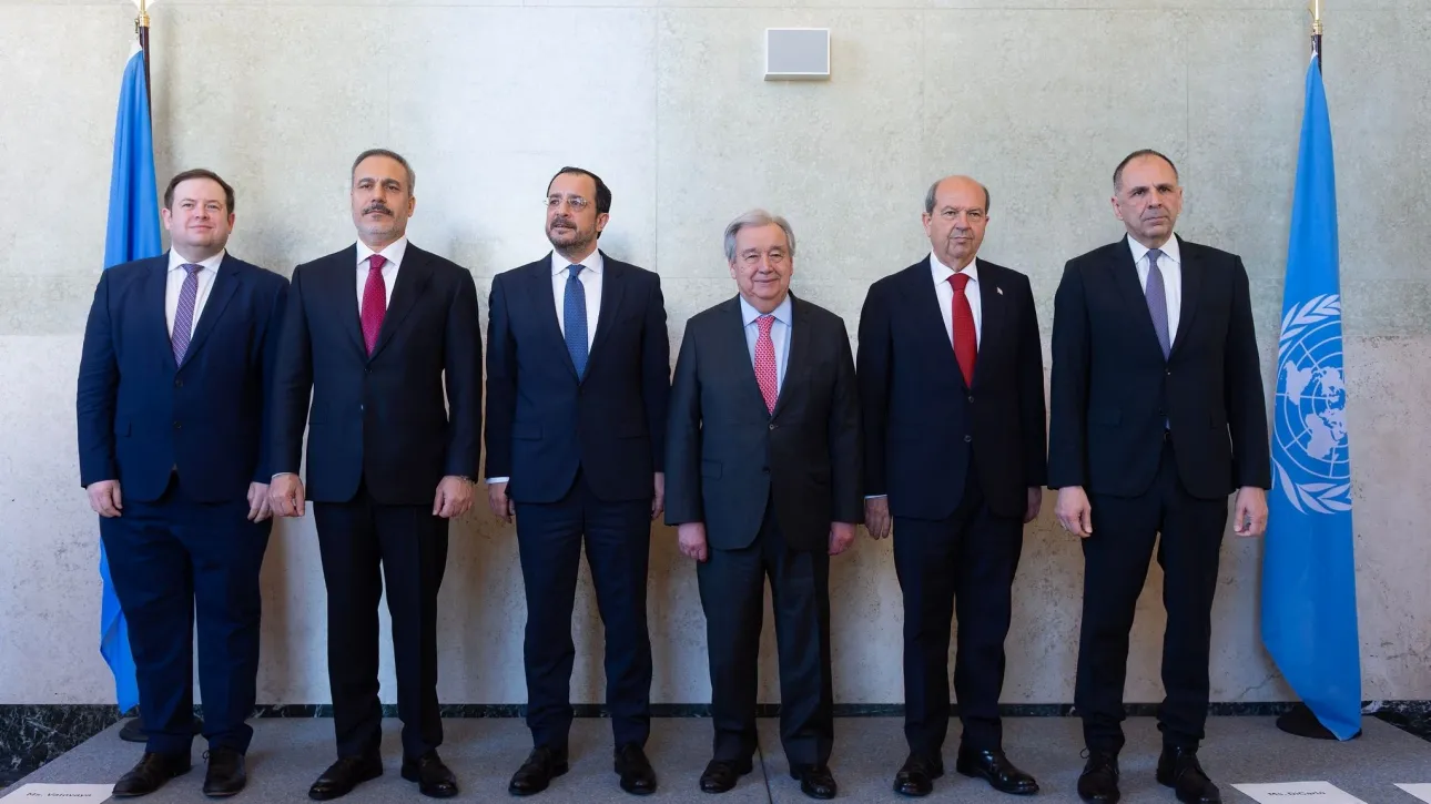Πενταμερής: Η ώρα της Νέας Υόρκης - Τα σενάρια - Η απουσία της ΕΕ και οι χαμηλές προσδοκίες