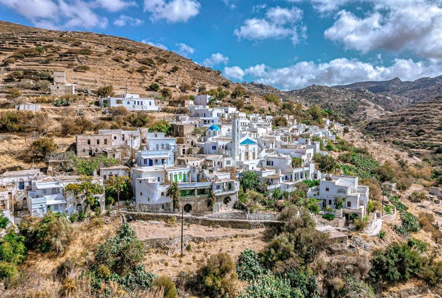 Αφήνει το σπίτι της σε τουρίστες τα Σαββατοκύριακα: Η απίστευτη ιστορία νηπιαγωγού - Δείτε βίντεο