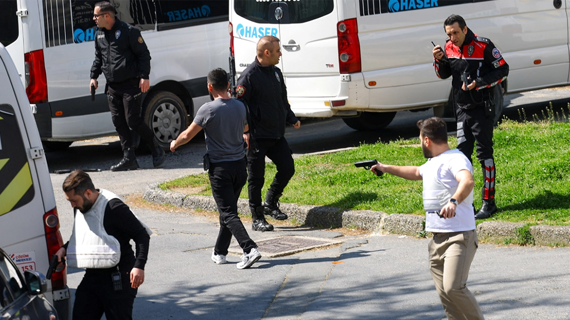 Τουρκία: Ένοπλη επίθεση έξω από το ισραηλινό προξενείο στην Κωνσταντινούπολη - Νεκροί δύο από τους δράστες, τραυματίστηκαν και αστυνομικοί