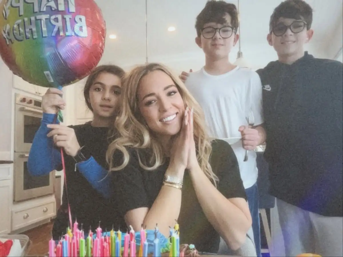 Καλομοίρα: Οι φωτογραφίες γενεθλίων με τα παιδιά της και το μήνυμα - Η εξομολόγηση για την σκοτεινή περίοδο