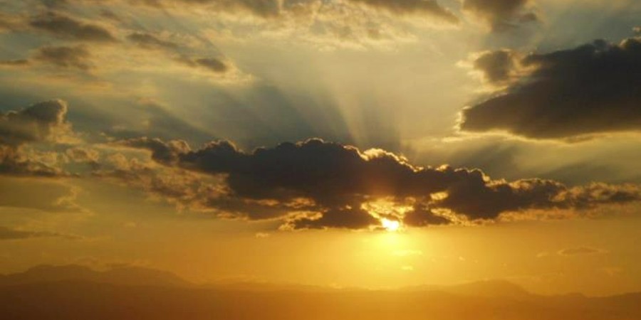 Πέφτει απότομα απόψε η θερμοκρασία - Τι καιρό θα κάνει το Σαββατοκύριακο 