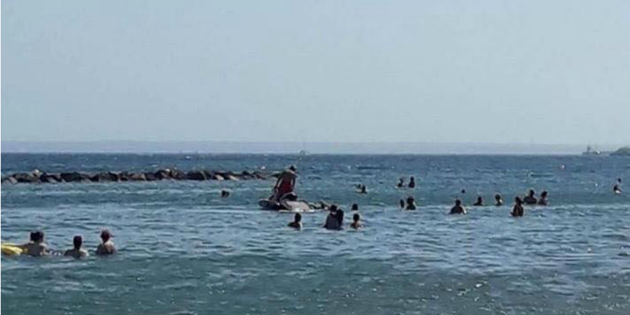 ΛΕΜΕΣΟΣ: Κινδύνεψε 30χρονος στην θάλασσα – Ξέρουν την αιτία οι ναυαγοσώστες – ΦΩΤΟΓΡΑΦΙΑ