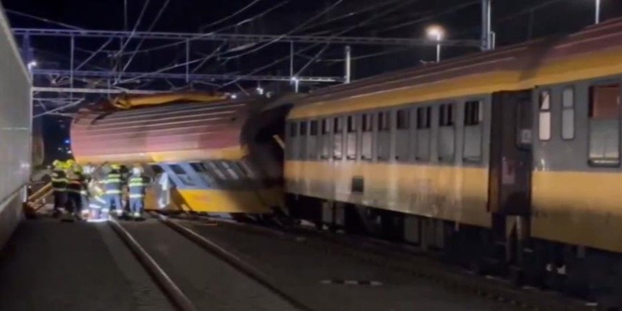 Συγκρούστηκαν τρένα στην Τσεχία - Τουλάχιστον τέσσερις νεκροί και 26 τραυματίες - Δείτε βίντεο