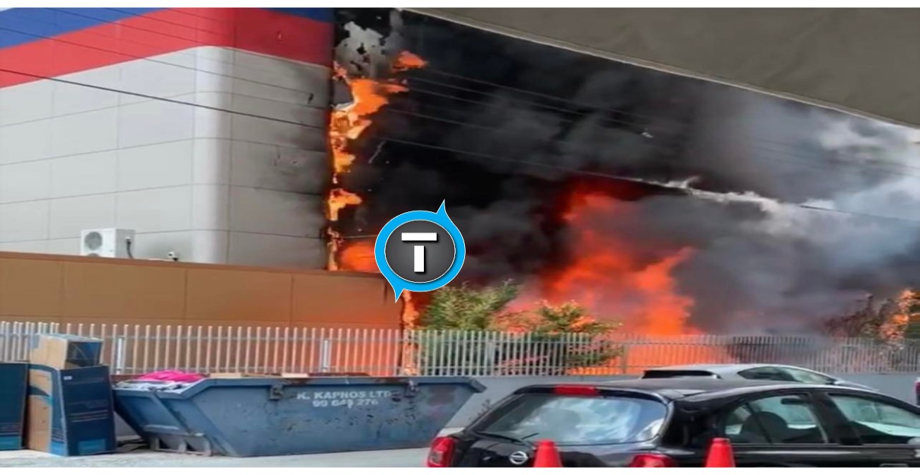 Υπό έλεγχο η πυρκαγιά στο Ρωσικό Πολιτιστικό Κέντρο στη Λευκωσία - Το κτίριο έχει υποστεί εκτεταμένες ζημιές - Φωτογραφίες & βίντεο