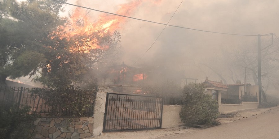 Μεγάλη φωτιά στην Δυτική Αττική -Εκκενώθηκαν τρεις οικισμοί, καίγονται σπίτια - ΦΩΤΟΓΡΑΦΙΕΣ - VIDEO 