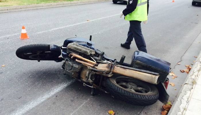 ΠΑΦΟΣ: Στο νοσοκομείο μοτοσικλετιστής μετά από τροχαίο