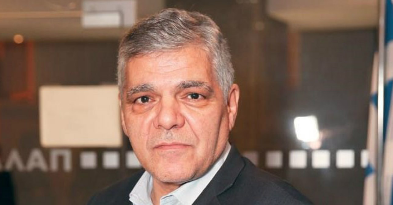 Kωστάκης Κωνσταντίνου: Το τρυφερό στιγμιότυπο από τη βάφτιση της εγγονής του