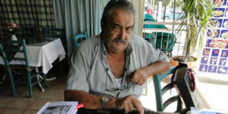 Ο ταβερνιάρης Άκης Σπανούδης που έγραψε τα ομηρικά έπη στα κυπριακά