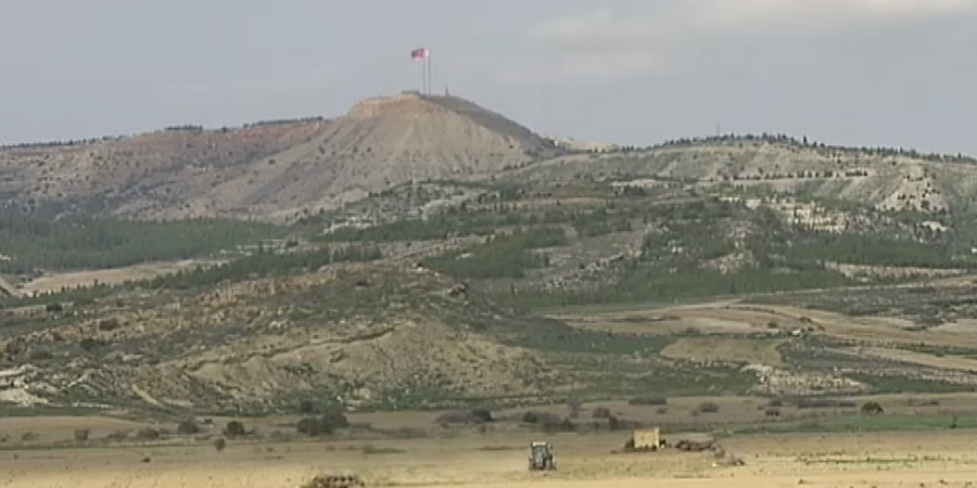 Δείτε βίντεο από την στιγμή που Τούρκοι στρατιώτες εκδίωξαν Ελληνοκύπριο γεωργοκτηνοτρόφο από τη νεκρή ζώνη στη Δένεια