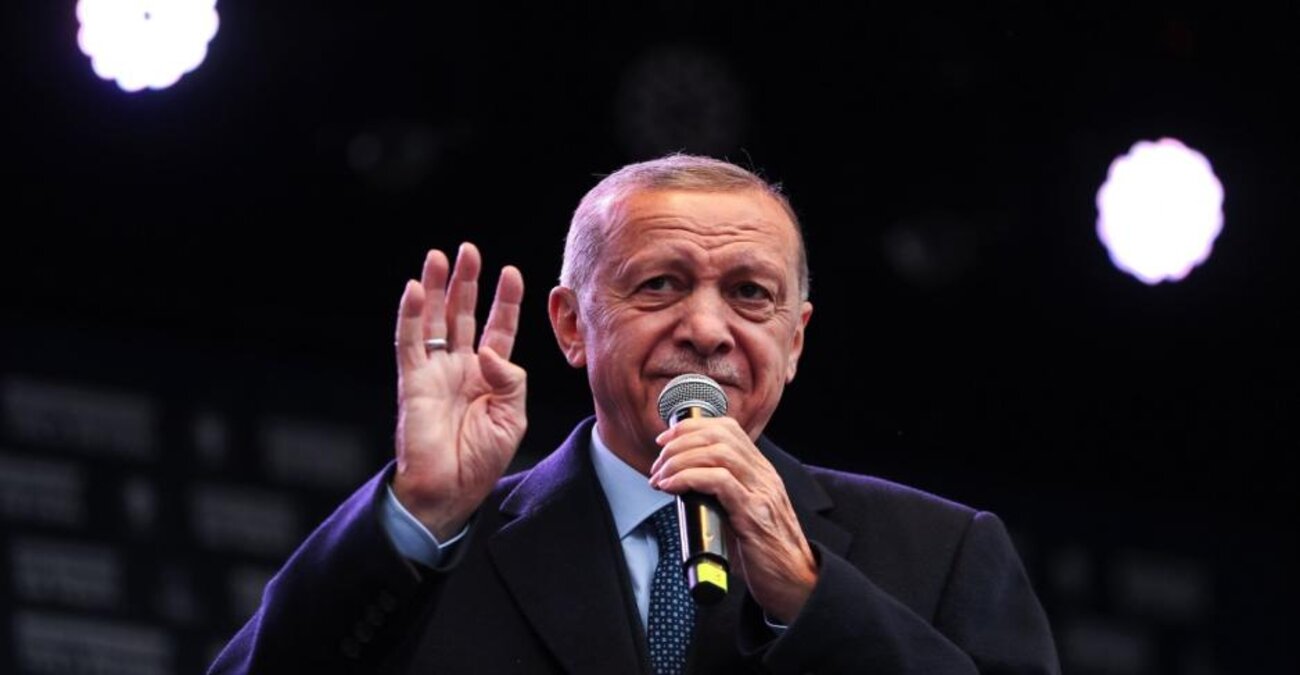 Εκλογές στην Τουρκία: Φαβορί ο Ερντογάν - Η αντιπολίτευση πιστεύει σε νίκη - Φόβοι για οικονομία