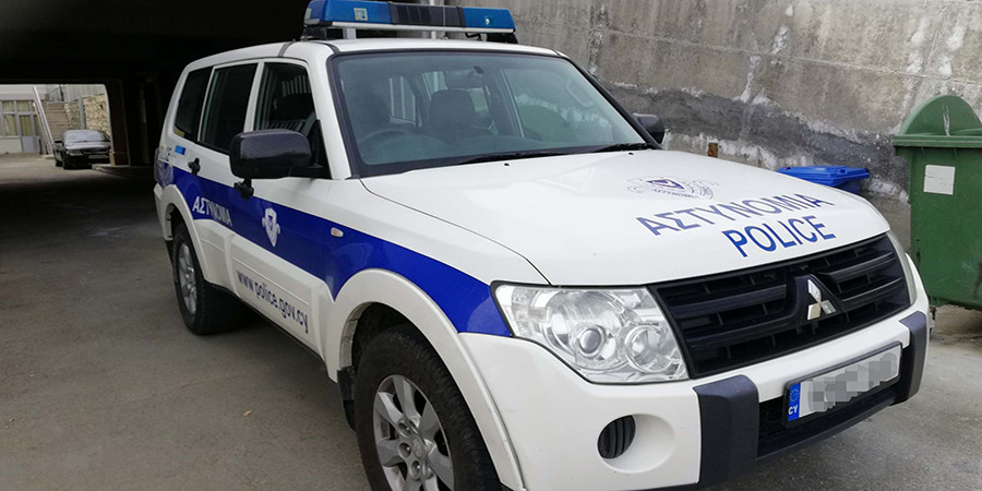 ΛΕΜΕΣΟΣ: Απροστάτευτοι αστυνομικοί δέχονταν καταιγισμό από πέτρες