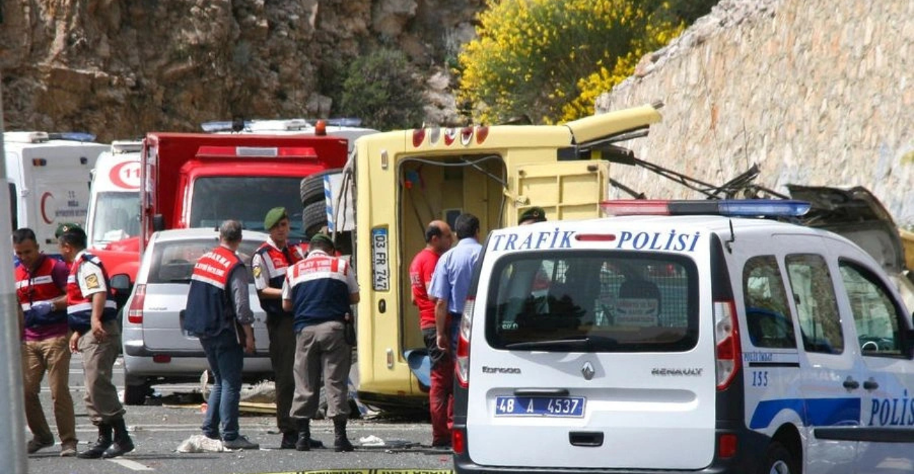 Διπλή τραγωδία στην Τουρκία: Δύο τροχαία με 16 νεκρούς και 30 τραυματίες