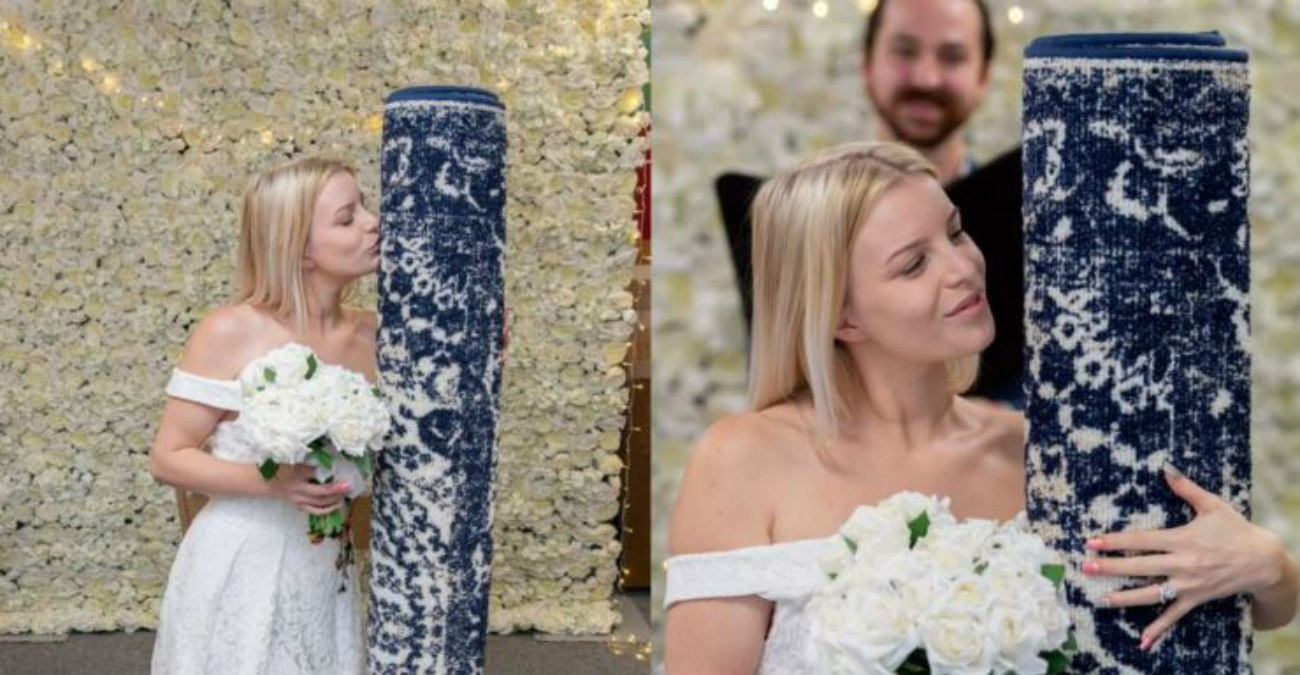 Η 26χρονη καλλονή στο εξωτερικό που παντρεύτηκε… με ένα χαλί – «Είμαι ευτυχισμένη στο γάμο μου» - Δείτε βίντεο 