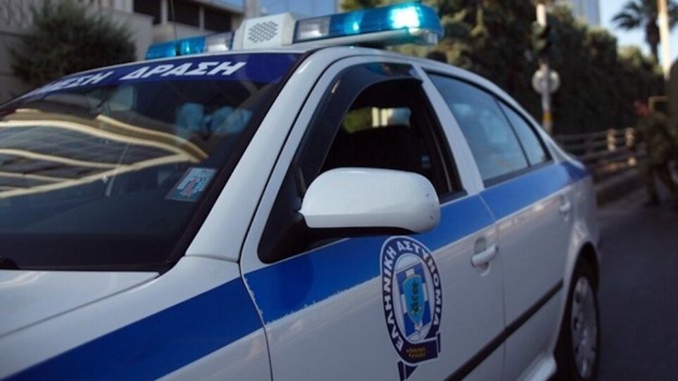 Έκρηξη σε πολυκατοικία στο Χαλάνδρι που μένει ο διοικητής της Ασφάλειας Αττικής