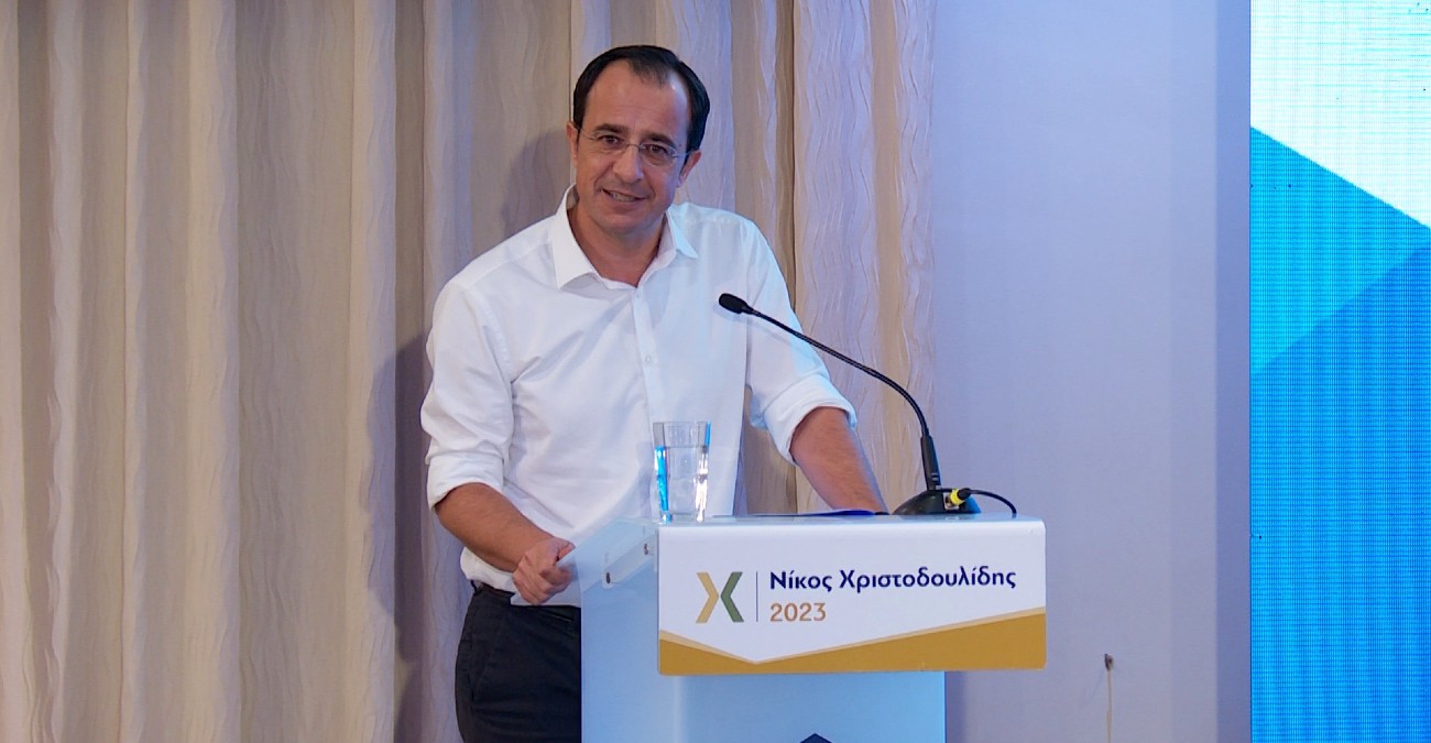 Νίκος Χριστοδουλίδης: «Είμαι εδώ για να ενώσω» - Τα λάθη στην προεκλογική εκστρατεία και τα χτυπήματα κάτω από τη μέση - Βίντεο