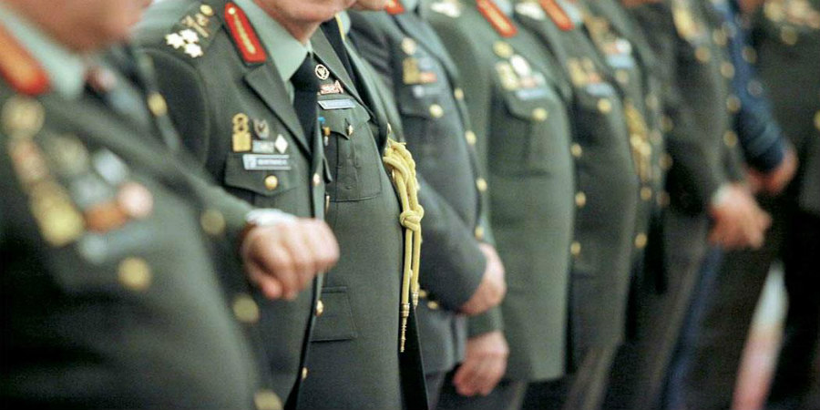 Απορρίφθηκαν οριακά οι κανονισμοί για την ιεραρχία στην Εθνική Φρουρά