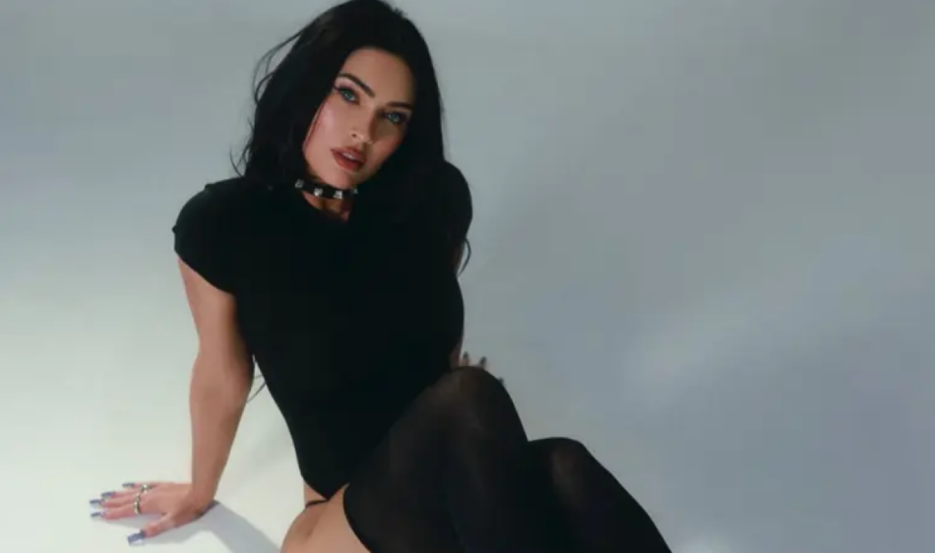 Η Μέγκαν Φοξ επέστρεψε μετά από έναν χρόνο στο Instagram με σέξι φωτογράφιση: «Είμαι ζωντανή»