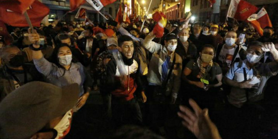 Θρίλερ αποδεικνύεται η αναμέτρηση Πέδρο Καστίγιο και Κέικο Φουχιμόρι στις προεδρικές στο Περού