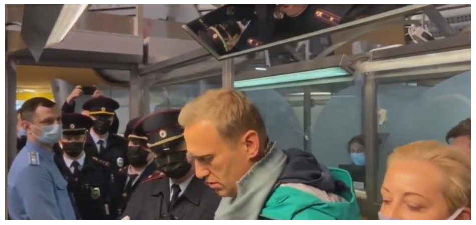 Η Πρόεδρος της Κομισιόν καταδικάζει τη σύλληψη Ναβάλνι και ζητά την άμεση απελευθέρωσή του