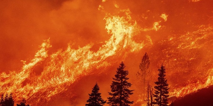 Δύο νεκροί από μεγάλη πυρκαγιά στην Καλιφόρνια