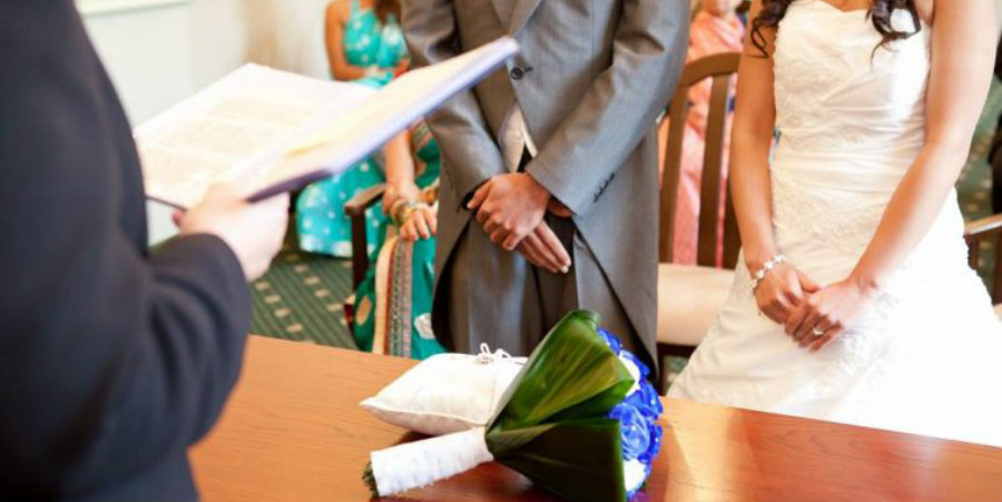  Λέμπα: Θα υποβάλει αίτημα στο ΥΠΕΣ για το δικαίωμα τέλεσης πολιτικών γάμων