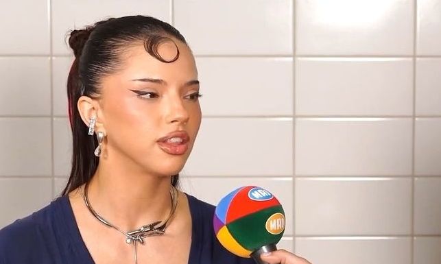 Dara: «Αγοράστε ένα καινούριο μπικίνι. Πάμε στο Μπουργκάς!»