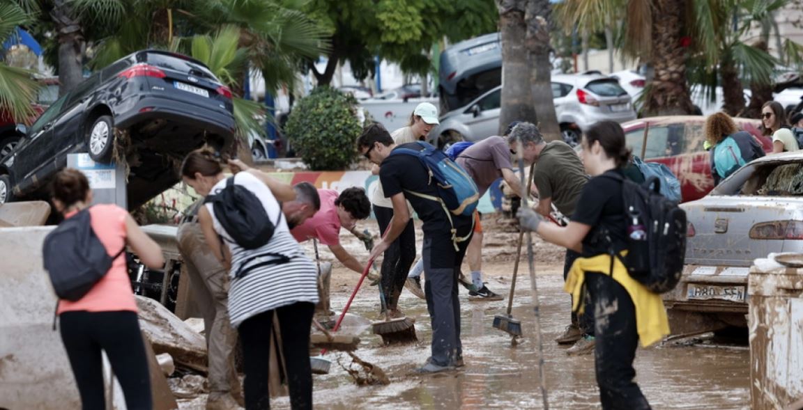 Τουλάχιστον 93 άνθρωποι εξακολουθούν να αγνοούνται μετά τις πλημμύρες σε Ισπανία