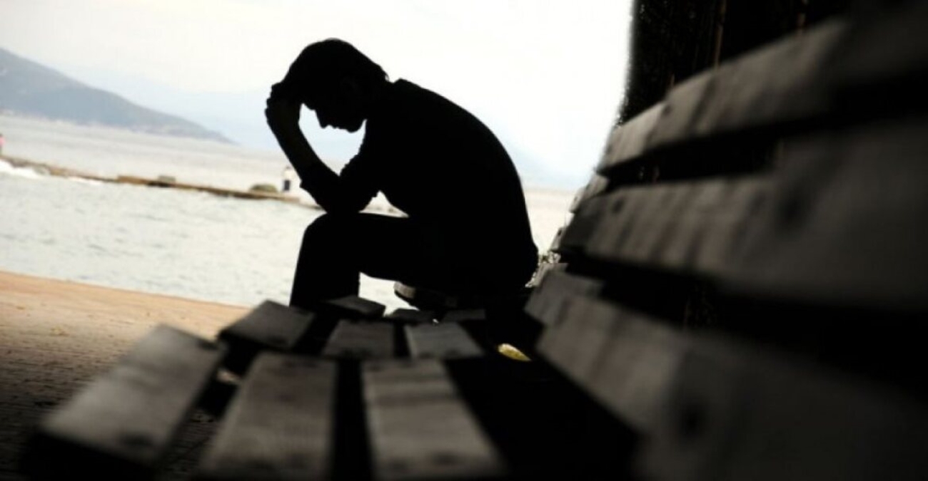 Μήπως έχετε πέσει σε κατάθλιψη και το αγνοείτε; Τα έξι σημάδια που πρέπει να σας ανησυχήσουν