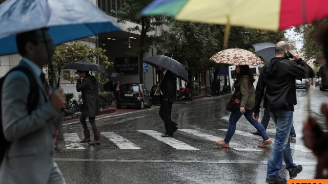 Καιρός: Ο Άγιος Βασίλης φέρνει…την κακοκαιρία «Elena» – Χριστούγεννα με κίτρινη προειδοποίηση