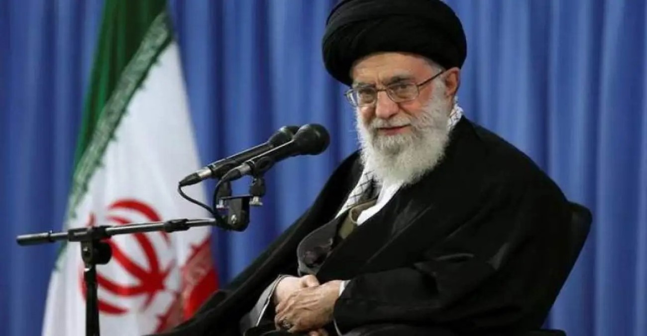 Ιράν: «Οι διαβολικοί εγκληματίες θα πληρώσουν» - Οι απειλές Χαμενεΐ μετά τις εκρήξεις