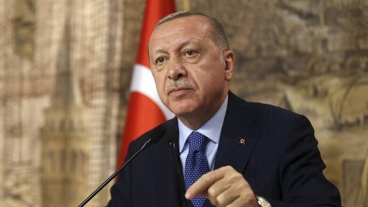 Ερντογάν: Ούτε οι χώρες που τον στηρίζουν είναι ικανές να γλιτώσουν τον Χαφτάρ