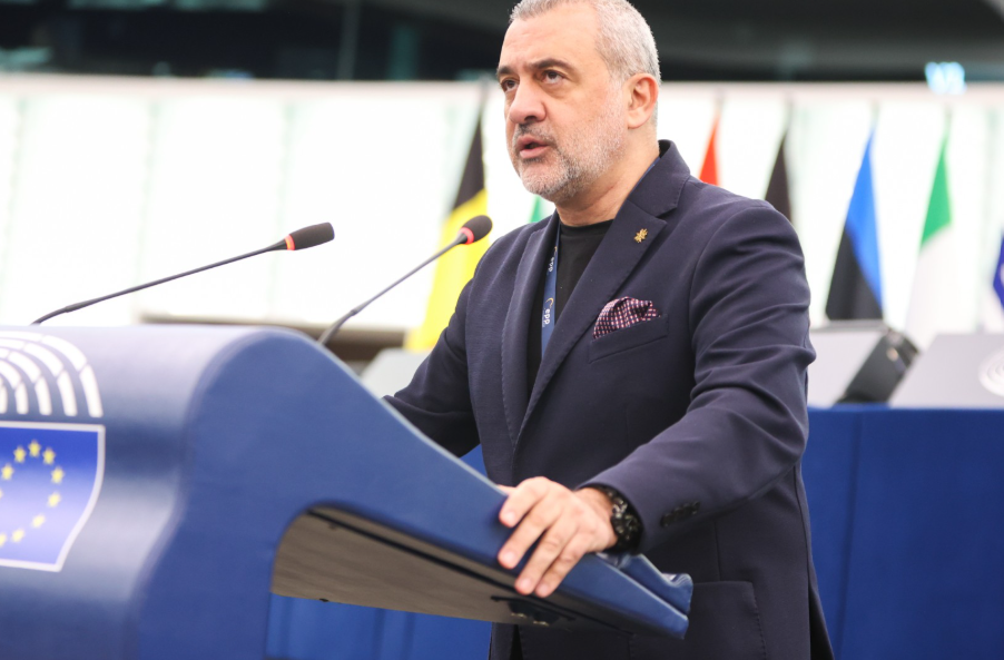 Λουκάς Φουρλάς: Να κυριαρχήσει ο ανθρωπισμός στο θέμα των εκποιήσεων