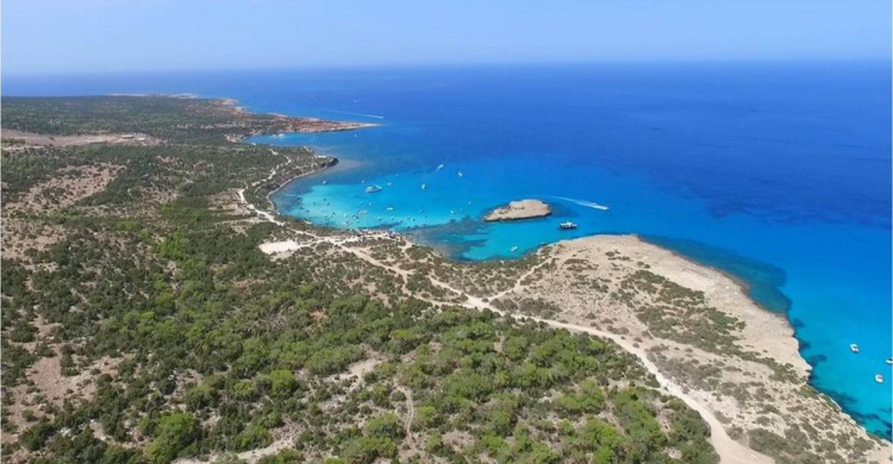 Σοβαρό ατύχημα στον Ακάμα: Έπεσαν με buggy σε γκρεμό βάθους 50 μέτρων