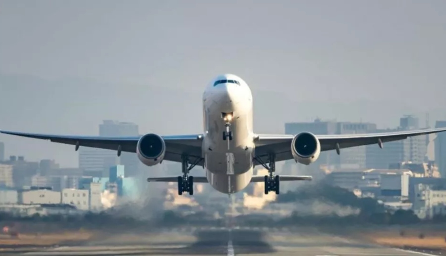 Γιατί αυξάνονται οι τιμές στα αεροπορικά εισιτήρια – Οι τρεις λόγοι