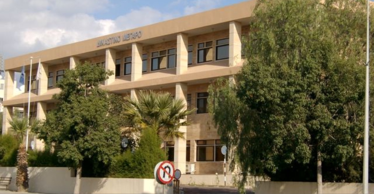 Στο κελί μέχρι τη δίκη ο 44χρονος επιχειρηματίας που κατηγορείται για απάτη - Η απόφαση του Δικαστηρίου 