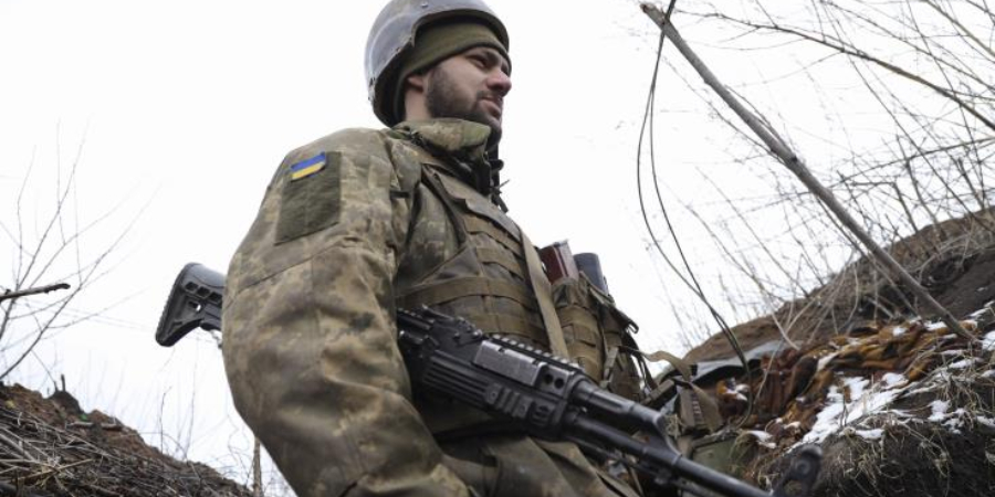 Δυο αεροπλάνα με στρατιωτική βοήθεια από ΗΠΑ έφτασαν την Πέμπτη στην Ουκρανία