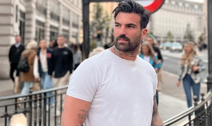 Δημήτρης Αλεξάνδρου: Προσέλαβε δασκάλα για τον Πάρη – «Μάλλον ο μπαμπάς πρέπει να κάνει μάθημα»