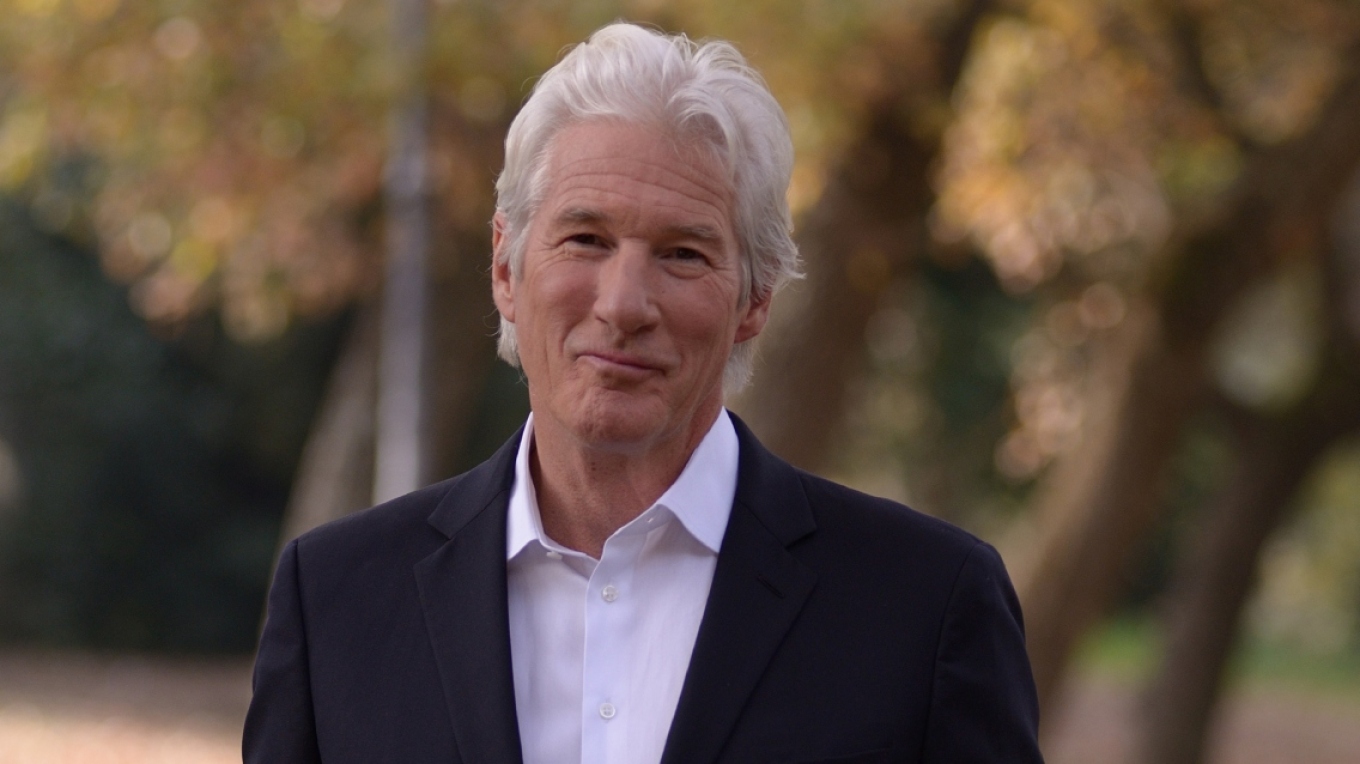 Ρίτσαρντ Γκιρ για το ντοκιμαντέρ «Wisdom of Happiness» αφιερωμένο στον Δαλάι Λάμα: Ποτέ δεν έχω δουλέψει τόσο σκληρά