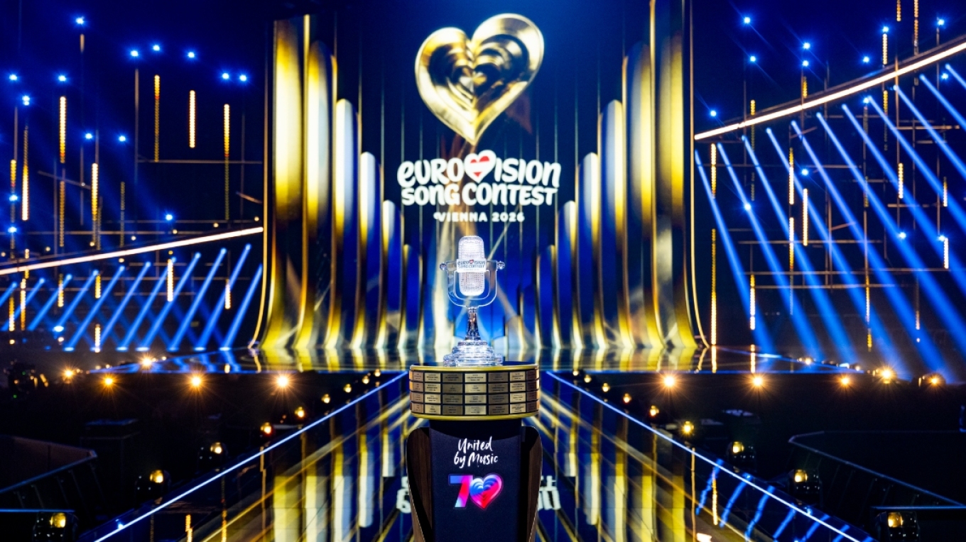 LIVE: Ο μεγάλος τελικός της Eurovision - Η Antigoni, ο Akylas και τα φαβορί 