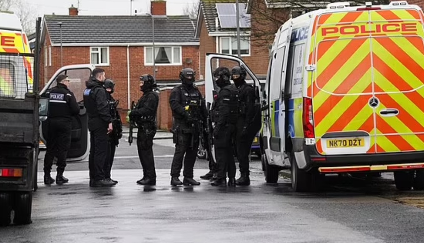 Συναγερμός στη βορειοανατολική Αγγλία - Lockdown σε δημοτικό σχολείο λόγω ένοπλης επιχείρησης της αστυνομίας