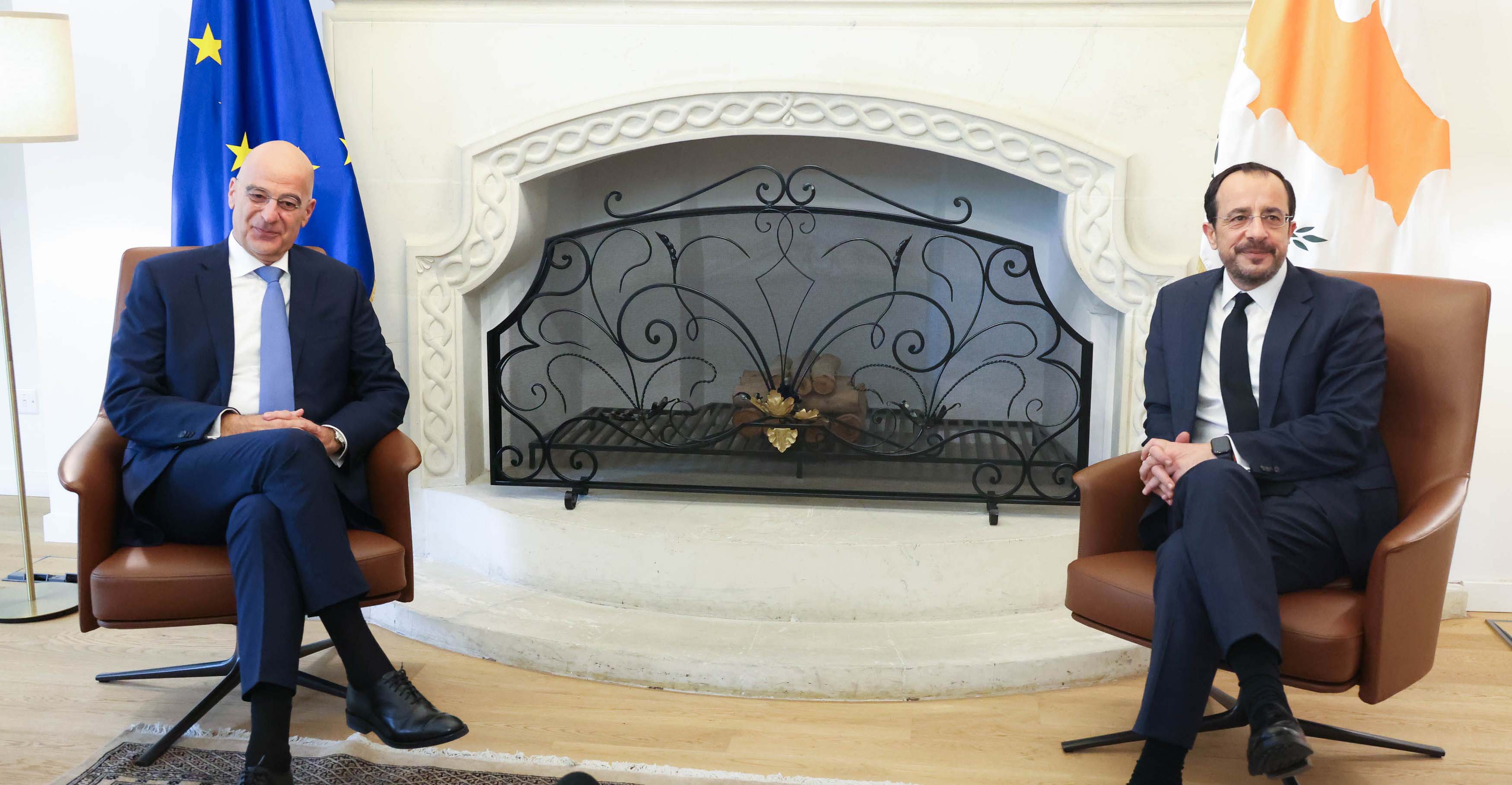 Συνάντηση ΠτΔ-Δένδια: Η ενίσχυση της αμυντικής συνεργασίας Κύπρου-Ελλάδας στο επίκεντρο