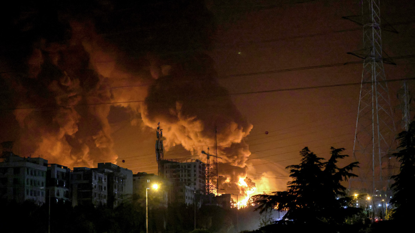 LIVE - Νετανιάχου: «Δεν υπάρχει πια αυτός ο τύραννος ο Χαμενεΐ» – ΗΠΑ και Ισραήλ σφυροκοπούν το Ιράν